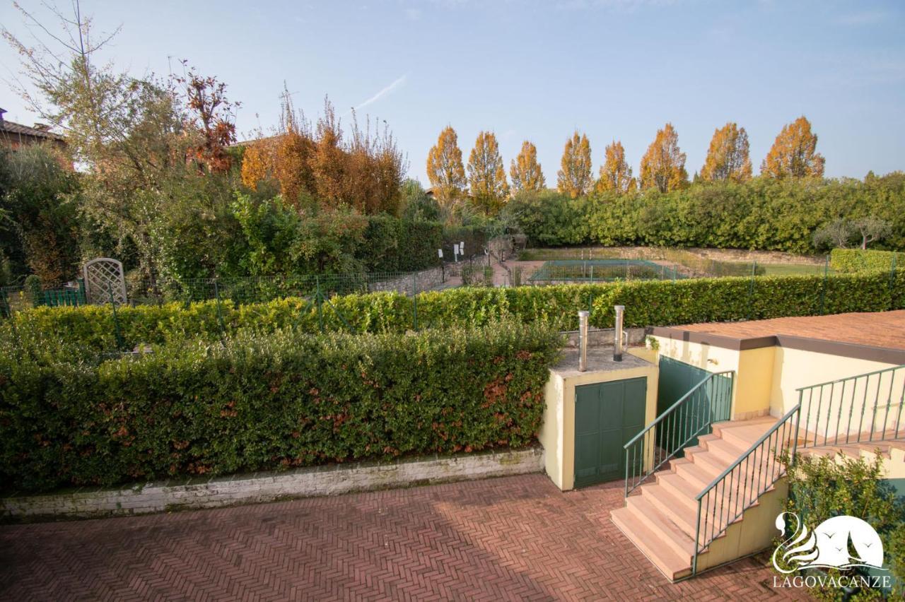 Luxury Martina Appartamenti Moniga del Garda Exterior foto
