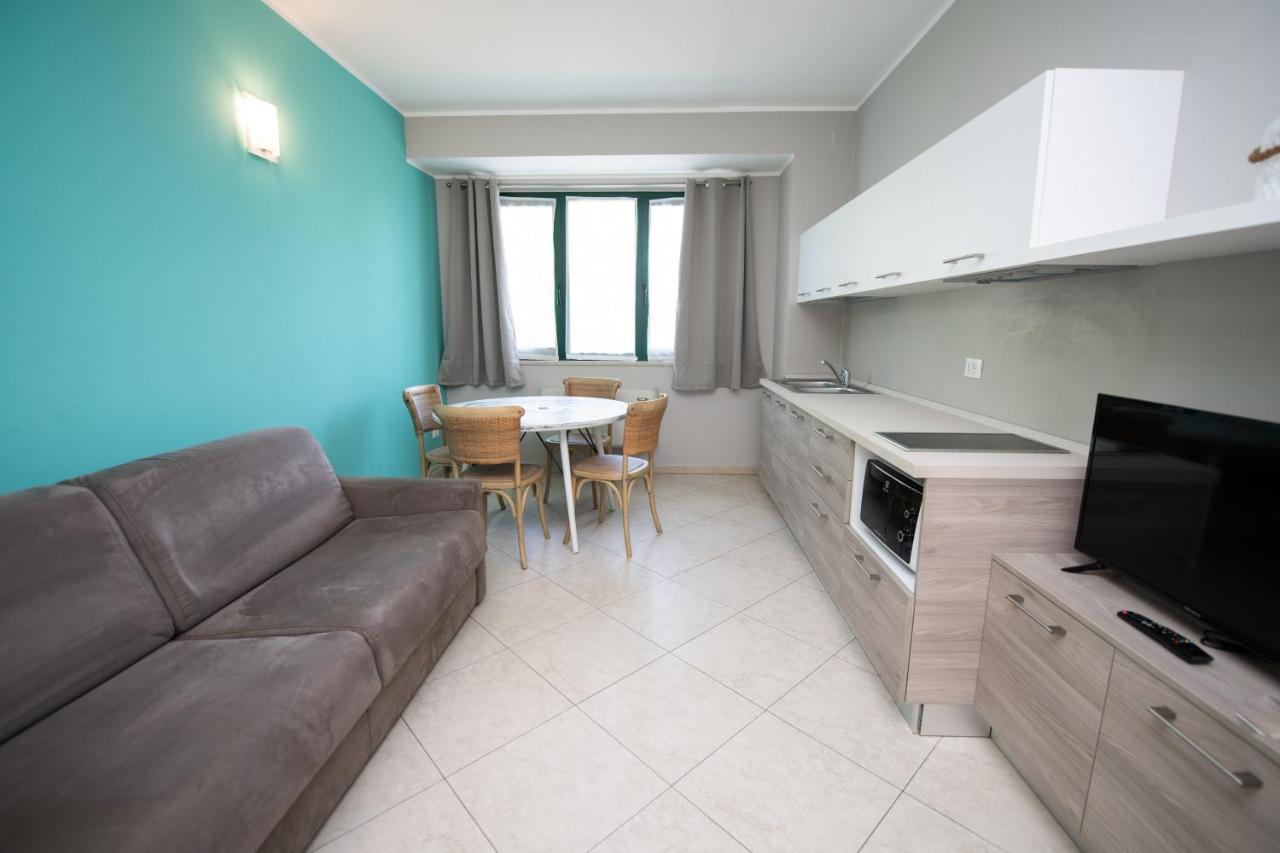 Luxury Martina Appartamenti Moniga del Garda Exterior foto
