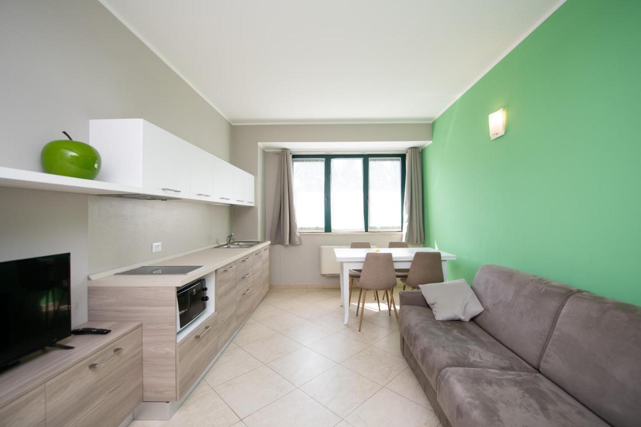 Luxury Martina Appartamenti Moniga del Garda Exterior foto